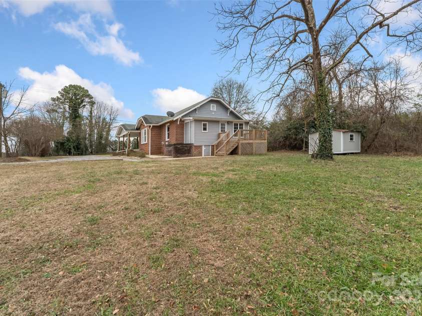 2523 Kool Park Road, Hickory, NC 28601.  MLS# CAR4329141, YatesRealty ID 678. 