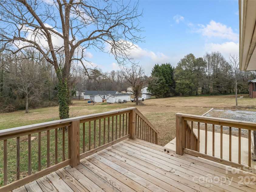 2523 Kool Park Road, Hickory, NC 28601.  MLS# CAR4329141, YatesRealty ID 678. 