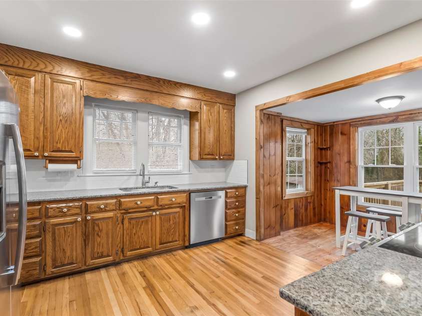 2523 Kool Park Road, Hickory, NC 28601.  MLS# CAR4329141, YatesRealty ID 678. 