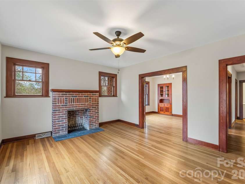 2523 Kool Park Road, Hickory, NC 28601.  MLS# CAR4329141, YatesRealty ID 678. 
