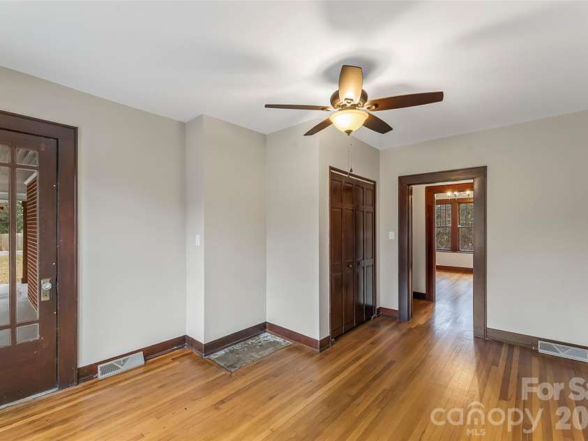 2523 Kool Park Road, Hickory, NC 28601.  MLS# CAR4329141, YatesRealty ID 678. 