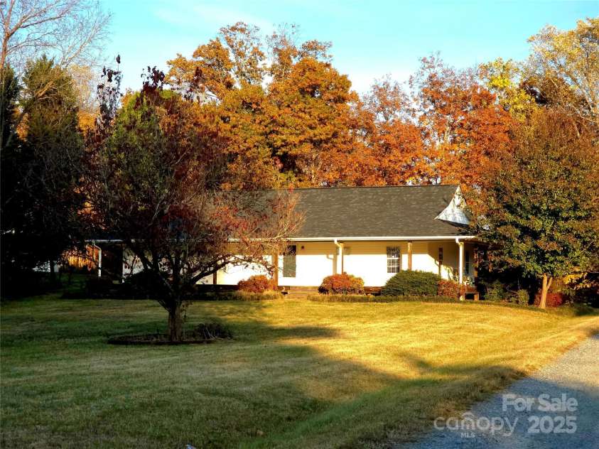 8225 Linwood Southmont Road, Lexington, NC 27292.  MLS# CAR4320437, YatesRealty ID 678. 