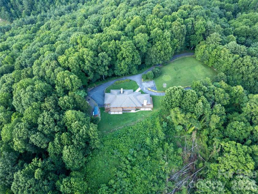 1087 Brigadoon Drive, Clyde, NC 28721.  MLS# CAR4362911, YatesRealty ID 6781. 