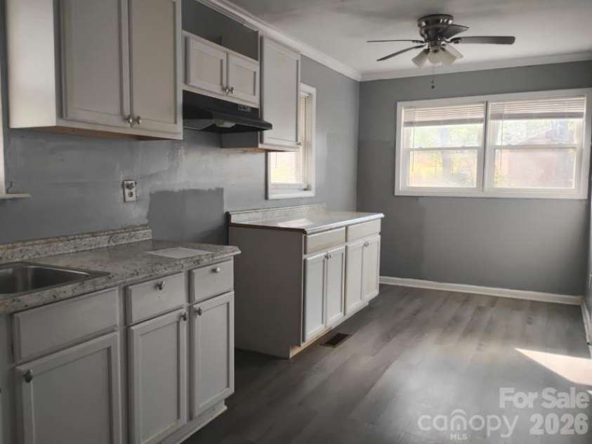 986 Arant Street, Pageland, SC 29728.  MLS# CAR4362850, YatesRealty ID 6783. 