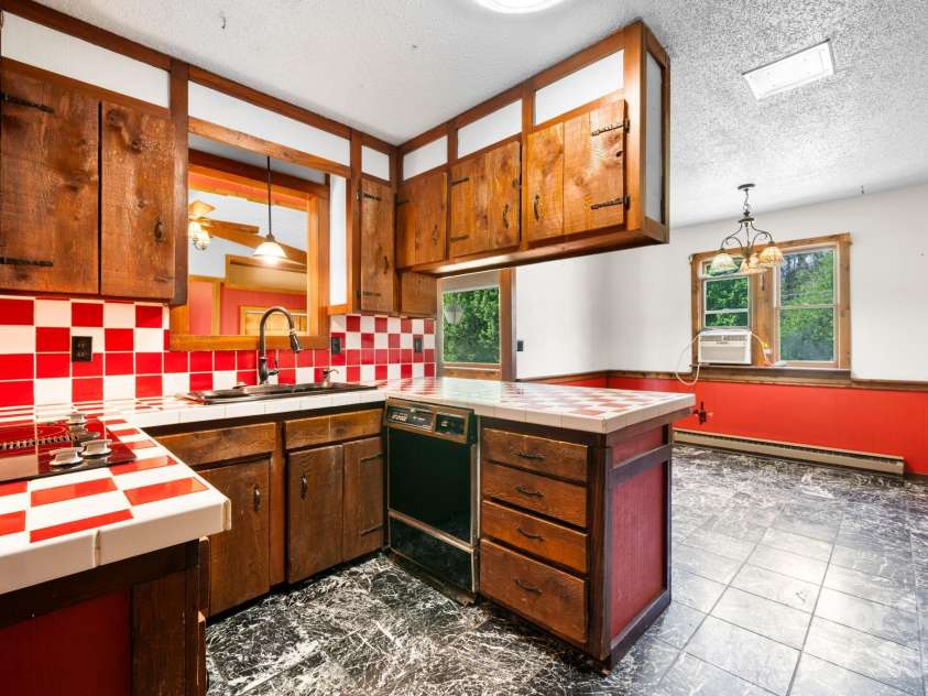 103 Bernice Street, Marion, NC 28752.  MLS# CAR4356586, YatesRealty ID 6784. 