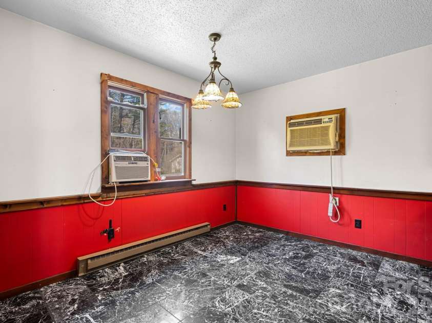 103 Bernice Street, Marion, NC 28752.  MLS# CAR4356586, YatesRealty ID 6784. 