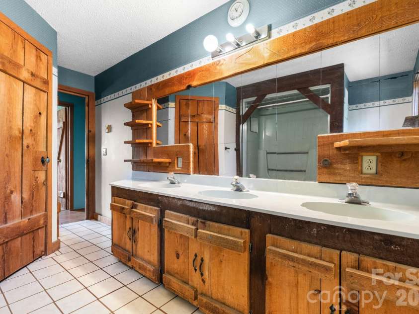 103 Bernice Street, Marion, NC 28752.  MLS# CAR4356586, YatesRealty ID 6784. 