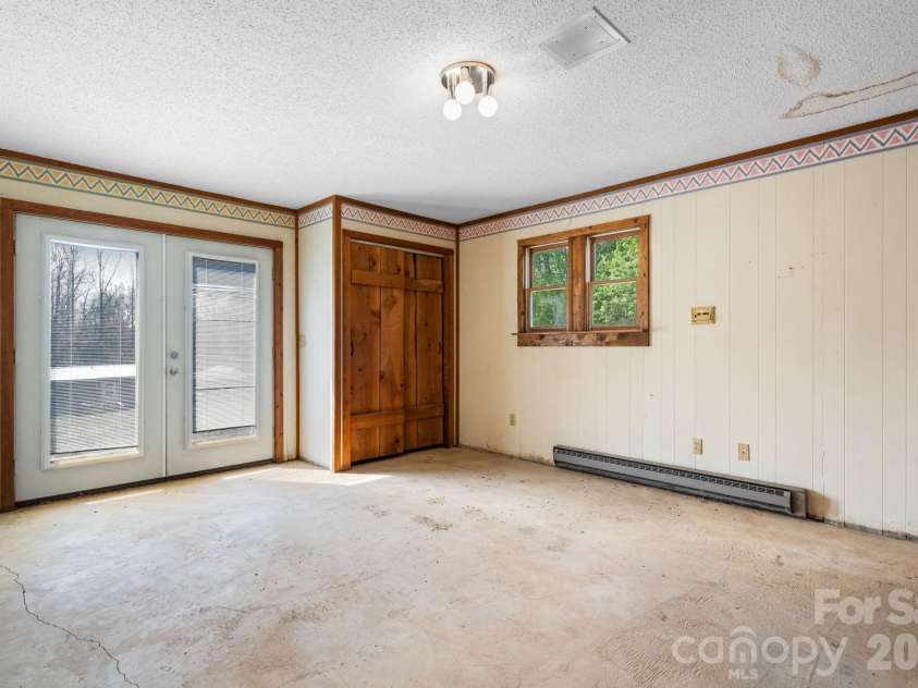 103 Bernice Street, Marion, NC 28752.  MLS# CAR4356586, YatesRealty ID 6784. 