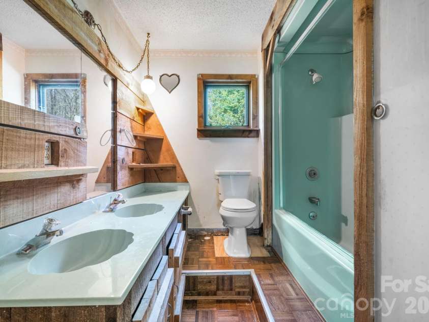103 Bernice Street, Marion, NC 28752.  MLS# CAR4356586, YatesRealty ID 6784. 