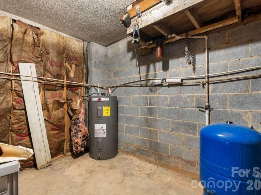103 Bernice Street, Marion, NC 28752.  MLS# CAR4356586, YatesRealty ID 6784. 