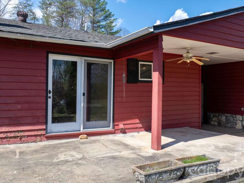 103 Bernice Street, Marion, NC 28752.  MLS# CAR4356586, YatesRealty ID 6784. 