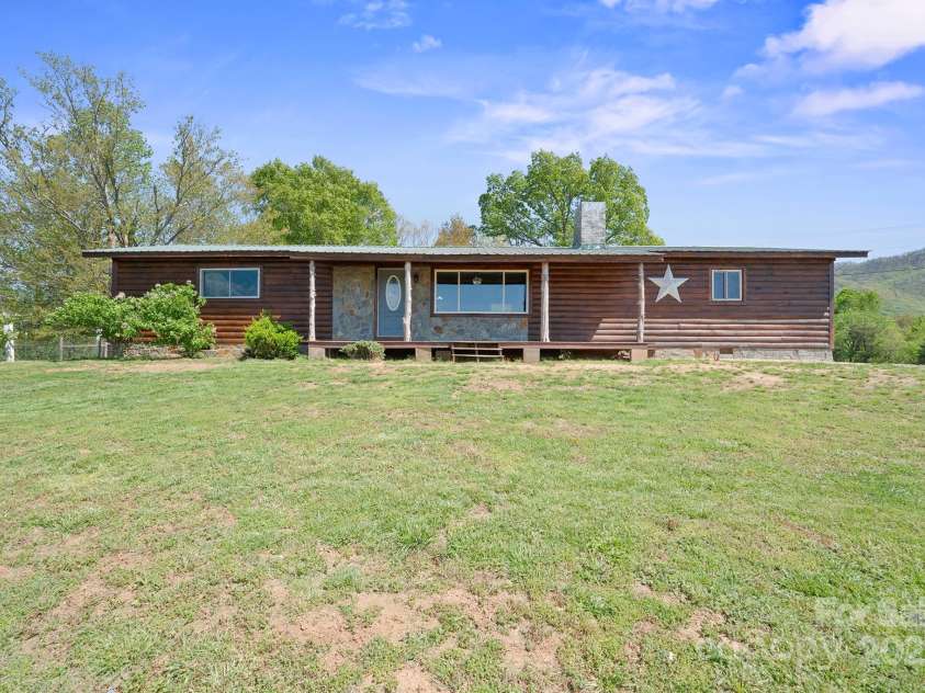1685 Major Hill Drive, Morganton, NC 28655.  MLS# CAR4247918, YatesRealty ID 6784. 