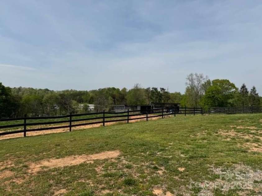 1685 Major Hill Drive, Morganton, NC 28655.  MLS# CAR4247918, YatesRealty ID 6784. 