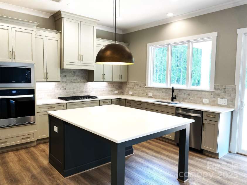 117 Blackbeard Lane, Mooresville, NC 28117.  MLS# CAR4247016, YatesRealty ID 6786. 