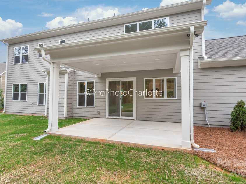 117 Blackbeard Lane, Mooresville, NC 28117.  MLS# CAR4247016, YatesRealty ID 6786. 