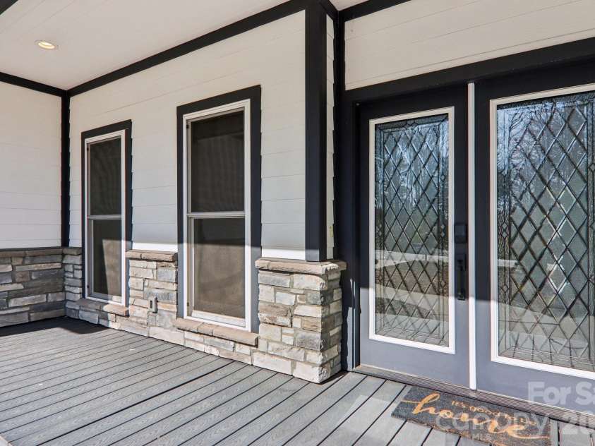 98 Hamilton Woods Lane, Etowah, NC 28729.  MLS# CAR4362971, YatesRealty ID 6786. 