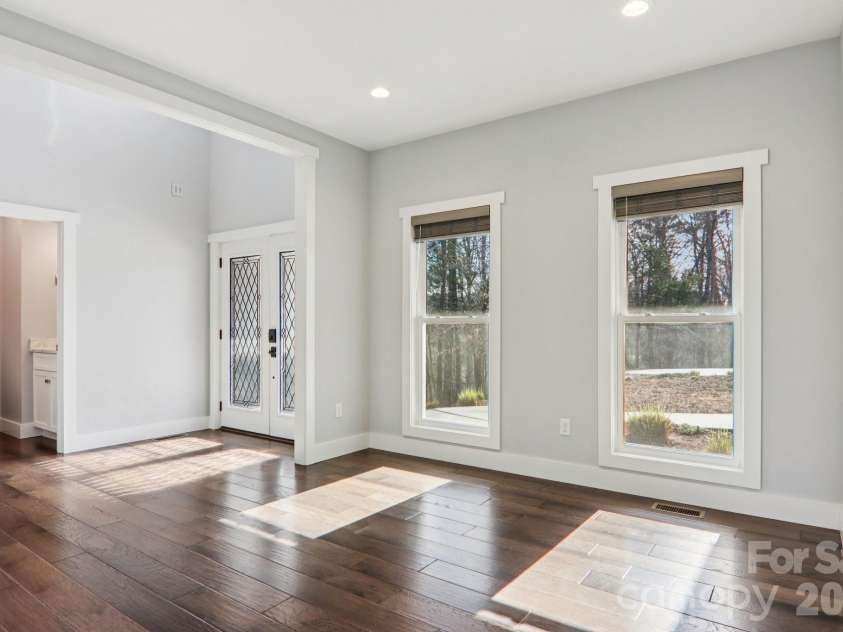 98 Hamilton Woods Lane, Etowah, NC 28729.  MLS# CAR4362971, YatesRealty ID 6786. 