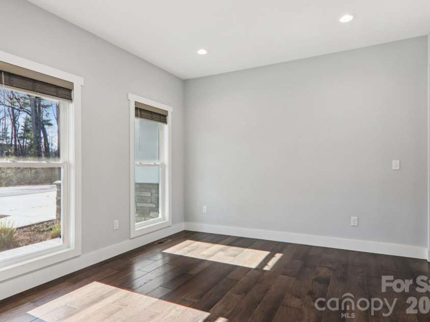 98 Hamilton Woods Lane, Etowah, NC 28729.  MLS# CAR4362971, YatesRealty ID 6786. 