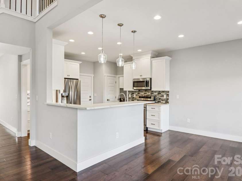 98 Hamilton Woods Lane, Etowah, NC 28729.  MLS# CAR4362971, YatesRealty ID 6786. 