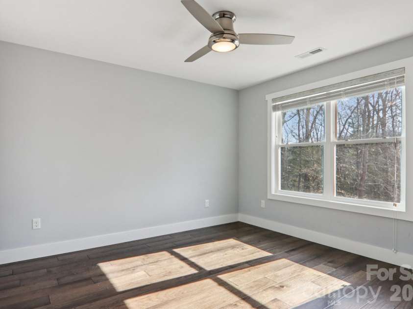 98 Hamilton Woods Lane, Etowah, NC 28729.  MLS# CAR4362971, YatesRealty ID 6786. 