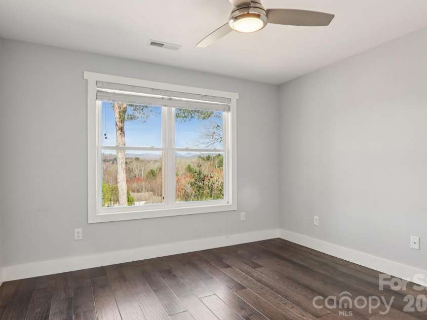 98 Hamilton Woods Lane, Etowah, NC 28729.  MLS# CAR4362971, YatesRealty ID 6786. 