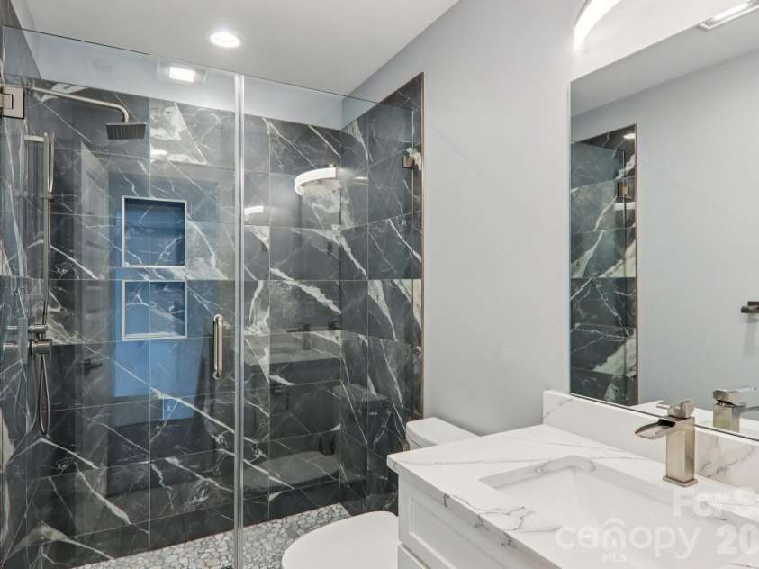 98 Hamilton Woods Lane, Etowah, NC 28729.  MLS# CAR4362971, YatesRealty ID 6786. 