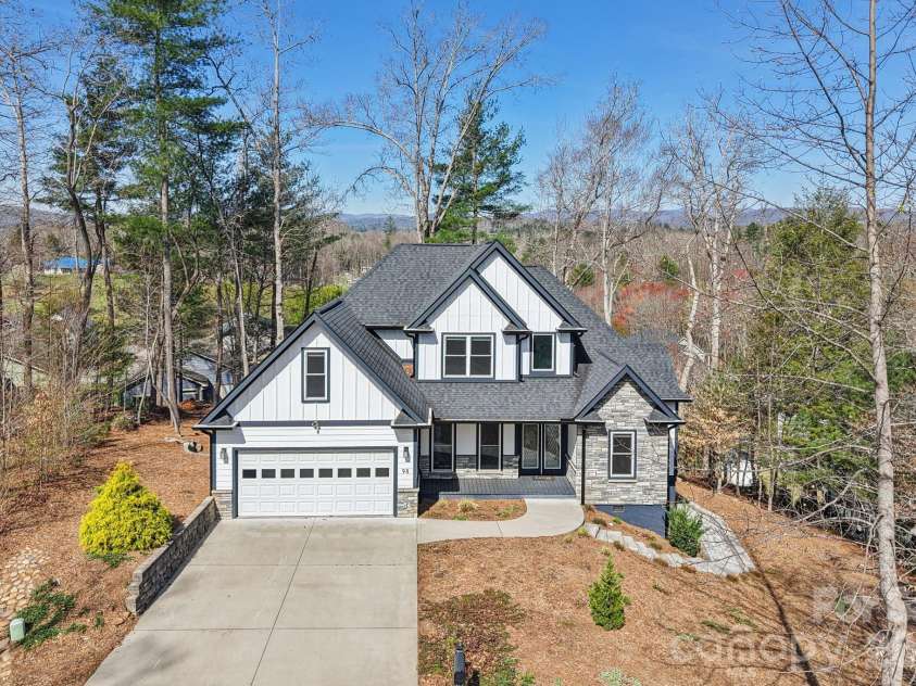 98 Hamilton Woods Lane, Etowah, NC 28729.  MLS# CAR4362971, YatesRealty ID 6786. 