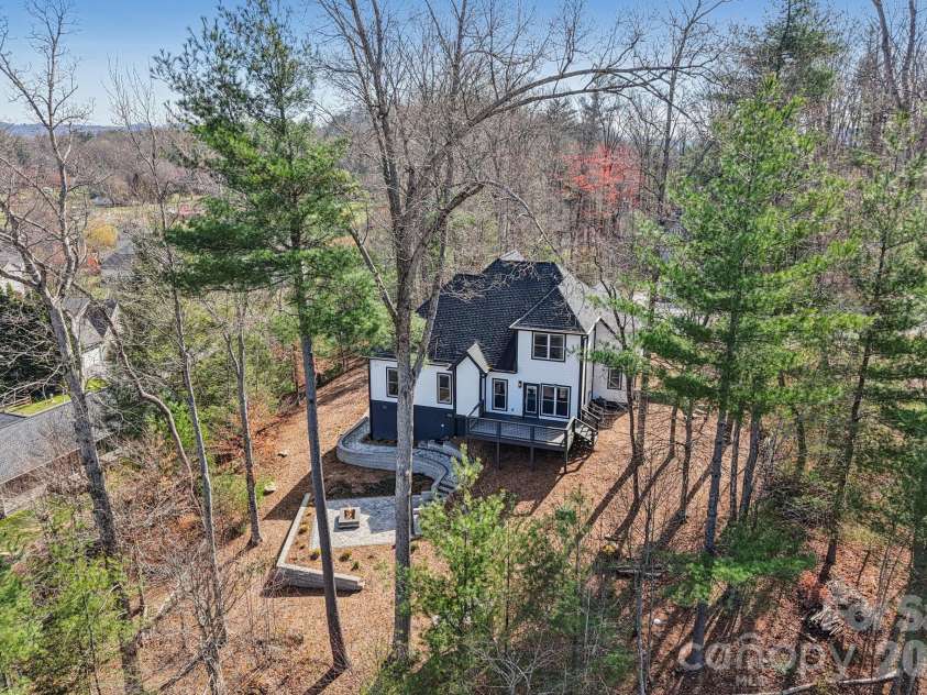 98 Hamilton Woods Lane, Etowah, NC 28729.  MLS# CAR4362971, YatesRealty ID 6786. 