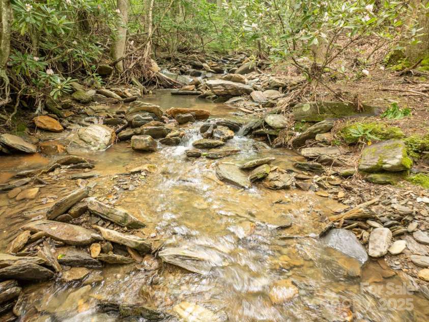 230 West Cove Lane, Boone, NC 28607.  MLS# CAR4319772, YatesRealty ID 679. 