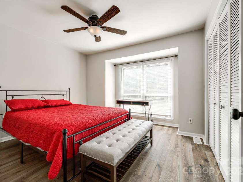 10961 Carmel Crossing Road, Charlotte, NC 28226.  MLS# CAR4232276, YatesRealty ID 6790. 