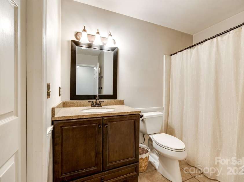 10961 Carmel Crossing Road, Charlotte, NC 28226.  MLS# CAR4232276, YatesRealty ID 6790. 