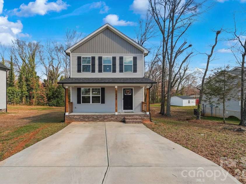 406 Ruth Avenue, Kannapolis, NC 28083.  MLS# CAR4350522, YatesRealty ID 6790. 