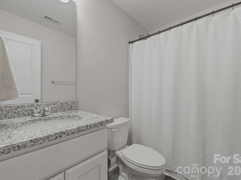 406 Ruth Avenue, Kannapolis, NC 28083.  MLS# CAR4350522, YatesRealty ID 6790. Guest Bath