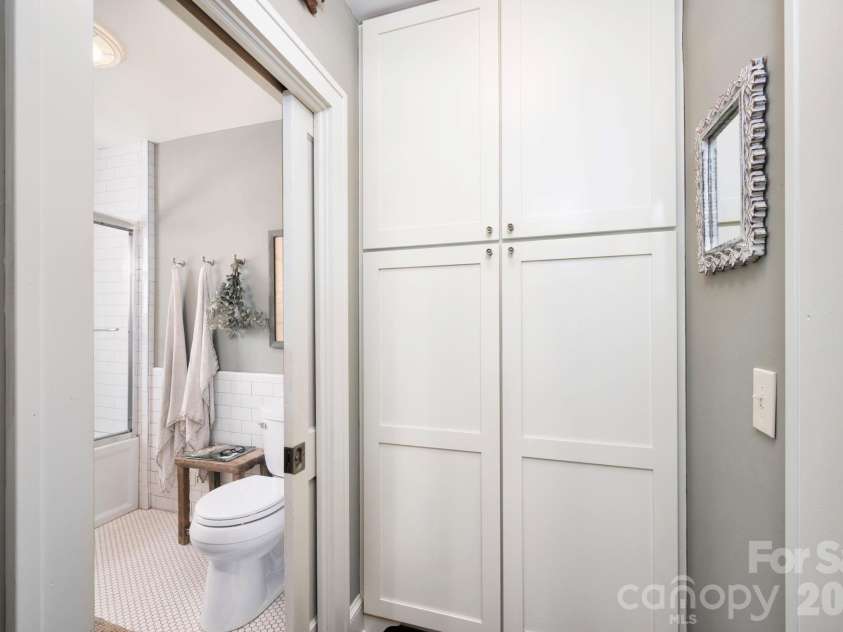 21 Craig Circle, Asheville, NC 28805.  MLS# CAR4359482, YatesRealty ID 6791. Thoughtful Storage Solutions Throughout the Home