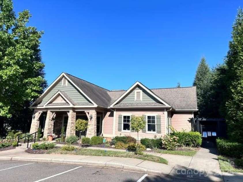 8 Southern Way Lane, Leicester, NC 28748.  MLS# CAR4226748, YatesRealty ID 6792. Clubhouse with Fitness Room, Social Gathering Space with Kitchen, & Hot Tub & Pool with Views!