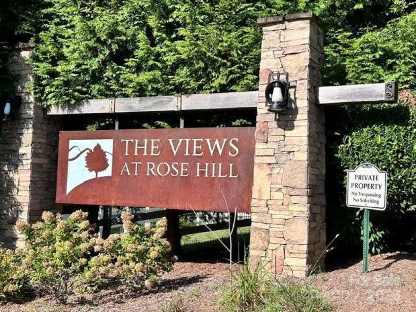 8 Southern Way Lane, Leicester, NC 28748.  MLS# CAR4226748, YatesRealty ID 6792. Greeting you home!