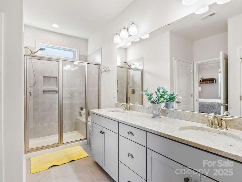 8 Southern Way Lane, Leicester, NC 28748.  MLS# CAR4226748, YatesRealty ID 6792. Primary Bathroom