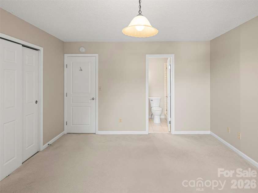 1301 Hyde Park Drive, Asheville, NC 28806.  MLS# CAR4399054, YatesRealty ID 6793. 