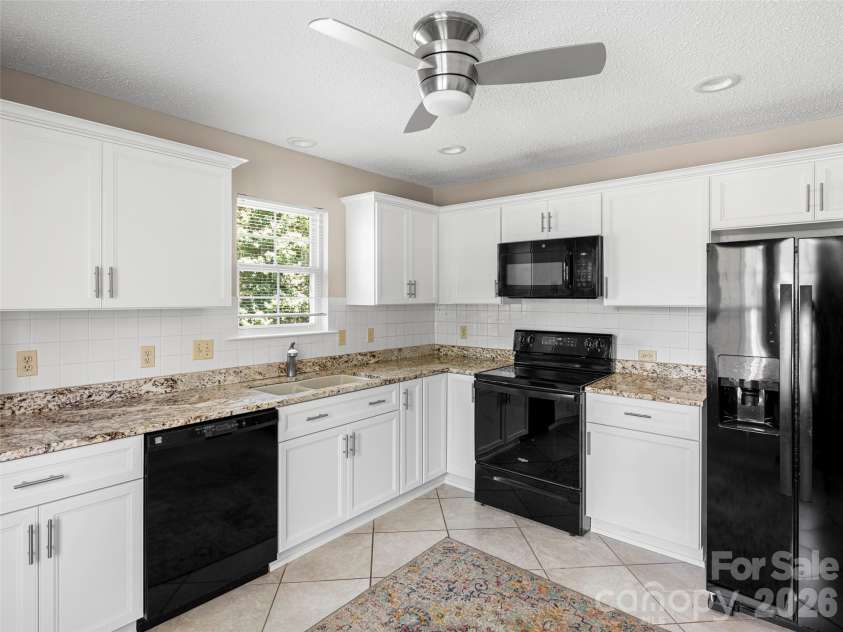 1301 Hyde Park Drive, Asheville, NC 28806.  MLS# CAR4399054, YatesRealty ID 6793. Updated Kitchen with granite counter tops