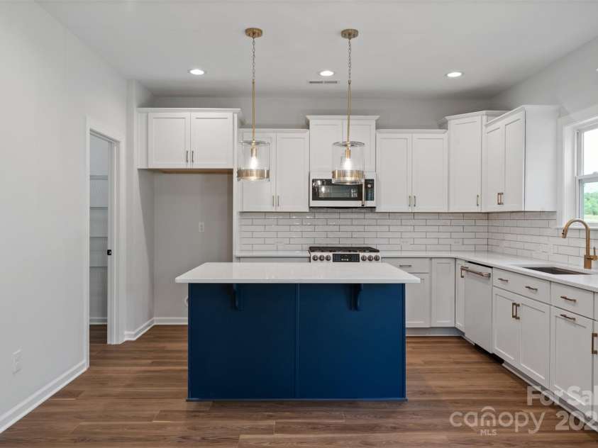 4684 Hopsack Drive, Indian Trail, NC 28079.  MLS# CAR4163641, YatesRealty ID 6795. Kitchen