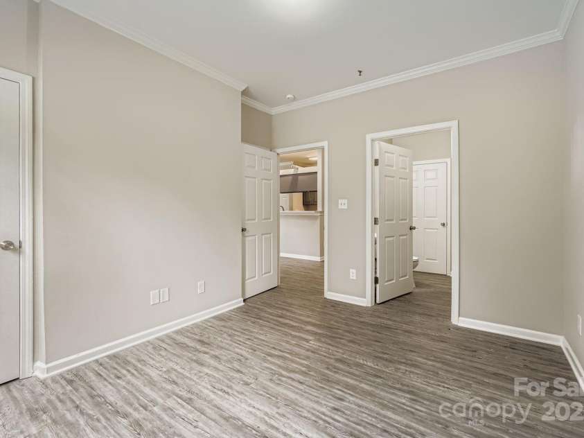 2515 Carya Pond Lane, Charlotte, NC 28212.  MLS# CAR4247162, YatesRealty ID 6796. 