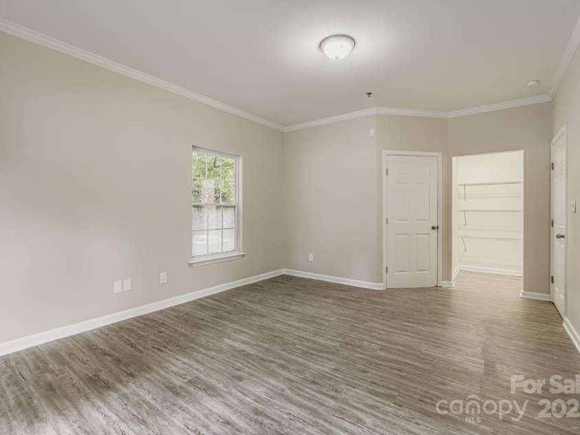 2515 Carya Pond Lane, Charlotte, NC 28212.  MLS# CAR4247162, YatesRealty ID 6796. 