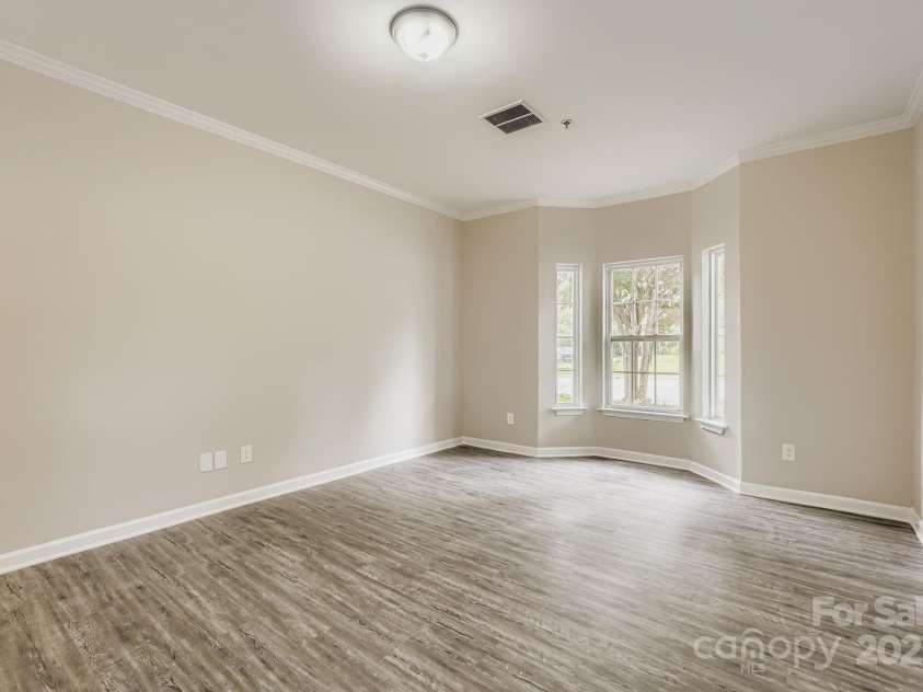 2515 Carya Pond Lane, Charlotte, NC 28212.  MLS# CAR4247162, YatesRealty ID 6796. 