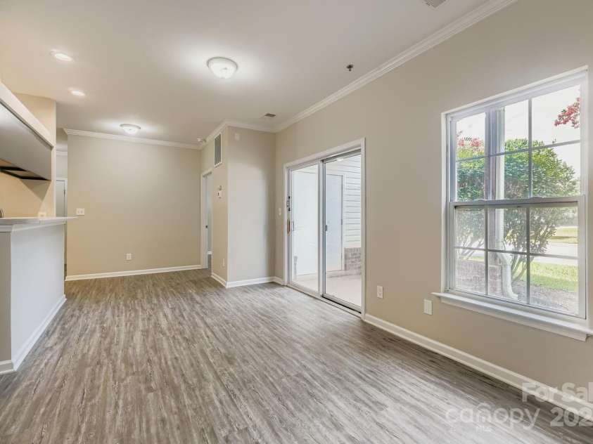2515 Carya Pond Lane, Charlotte, NC 28212.  MLS# CAR4247162, YatesRealty ID 6796. 