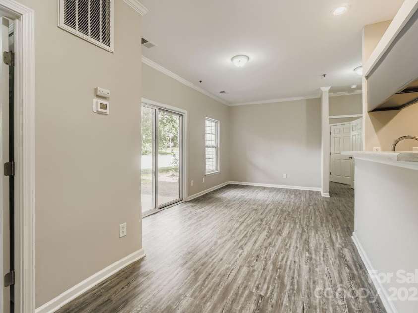2515 Carya Pond Lane, Charlotte, NC 28212.  MLS# CAR4247162, YatesRealty ID 6796. 