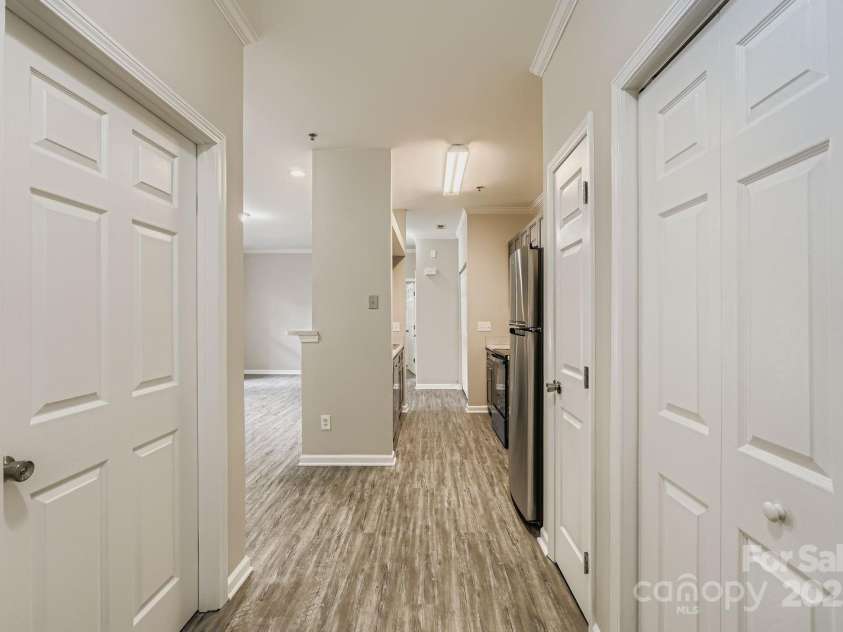 2515 Carya Pond Lane, Charlotte, NC 28212.  MLS# CAR4247162, YatesRealty ID 6796. 