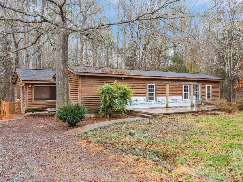 9102 McElroy Road, Waxhaw, NC 28173.  MLS# CAR4318762, YatesRealty ID 6798. 