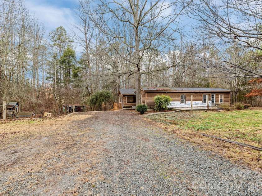 9102 McElroy Road, Waxhaw, NC 28173.  MLS# CAR4318762, YatesRealty ID 6798. 