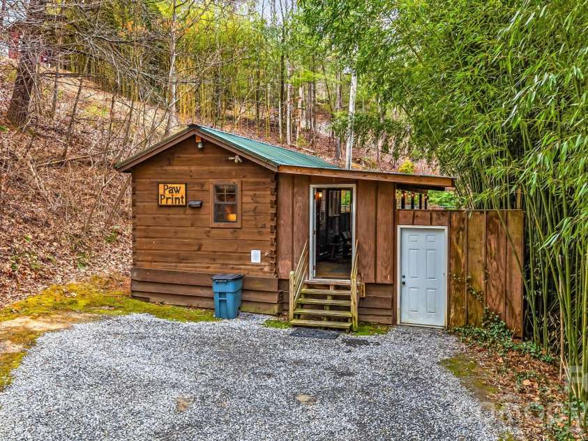 5830 NC 209 Highway, Hot Springs, NC 28743.  MLS# CAR4356324, YatesRealty ID 6799. 