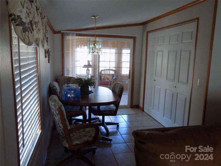 43 Pike Point, Waynesville, NC 28785.  MLS# CAR4097952, YatesRealty ID 68. 